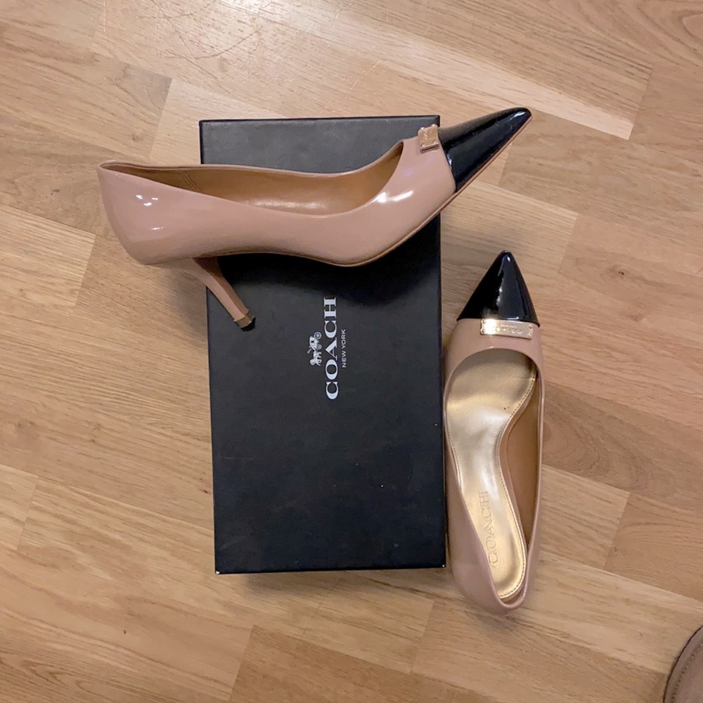 Coach pumps size8.5